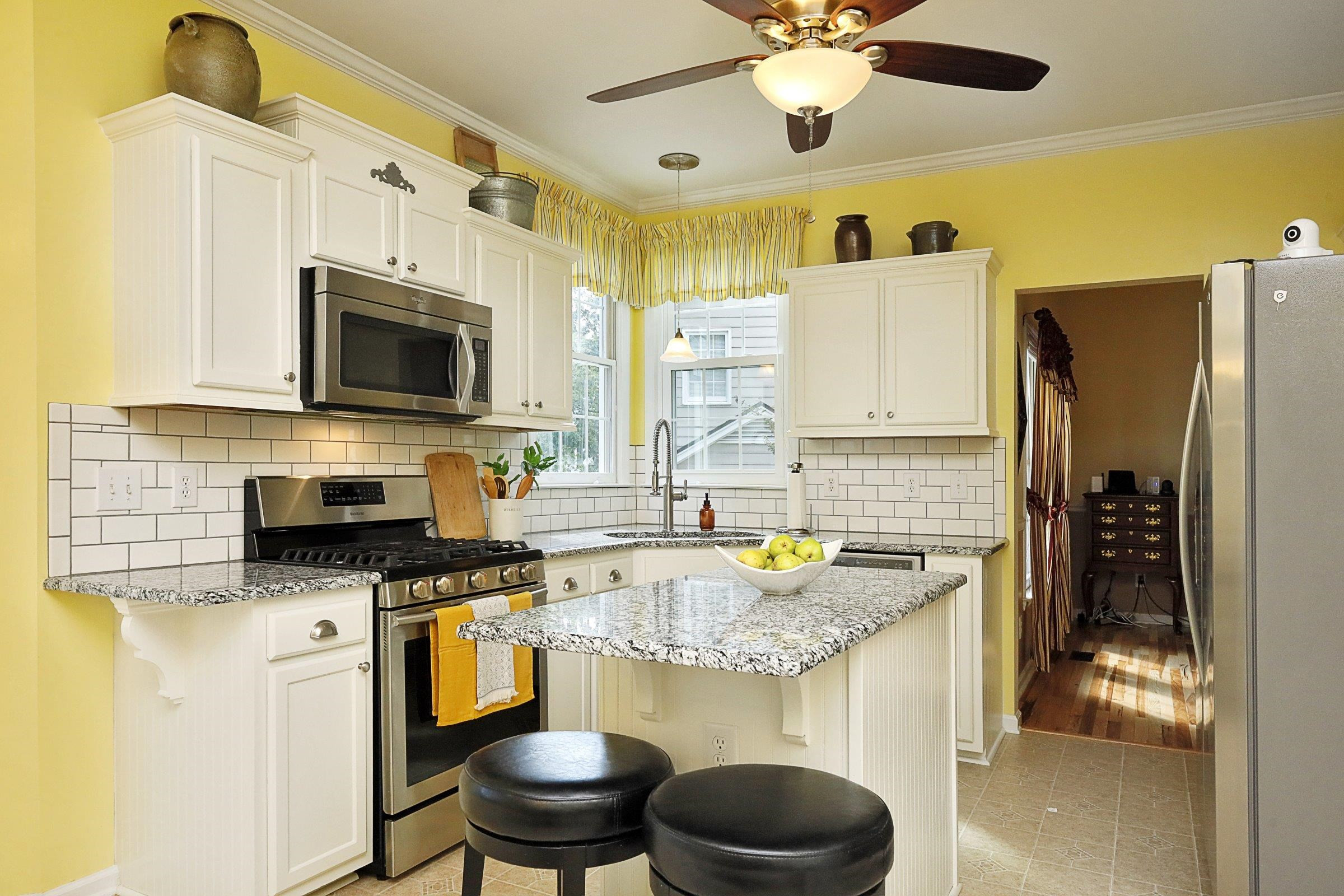 12204 Jarden Court Raleigh, NC 27613 - Photo 10 of 34 Kitchen