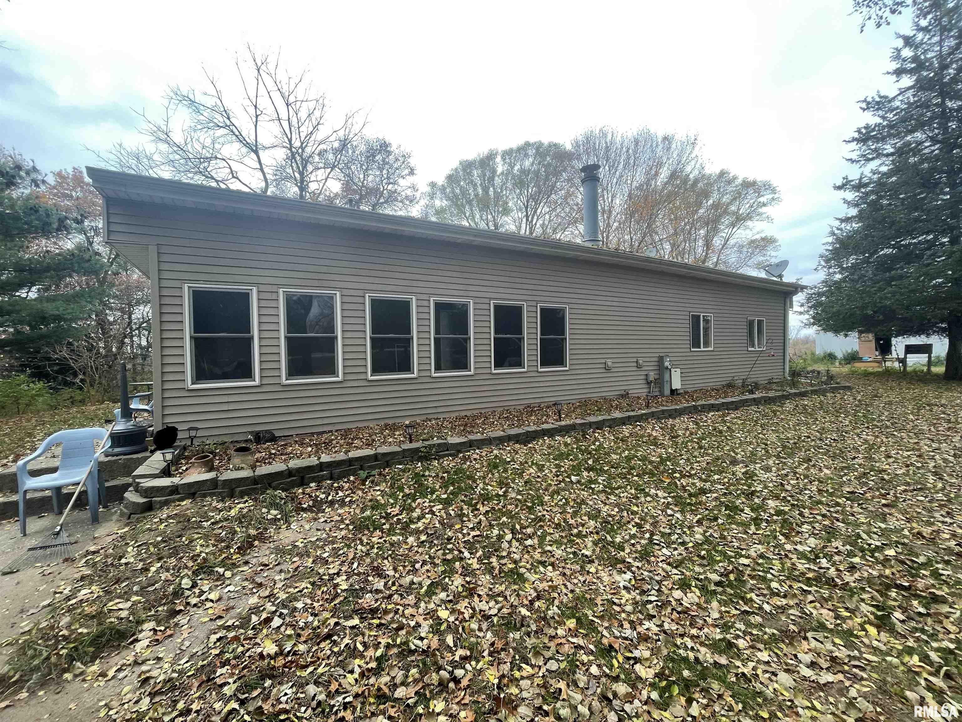936 Stern Road Albany, IL 61230 - Photo 3 of 18