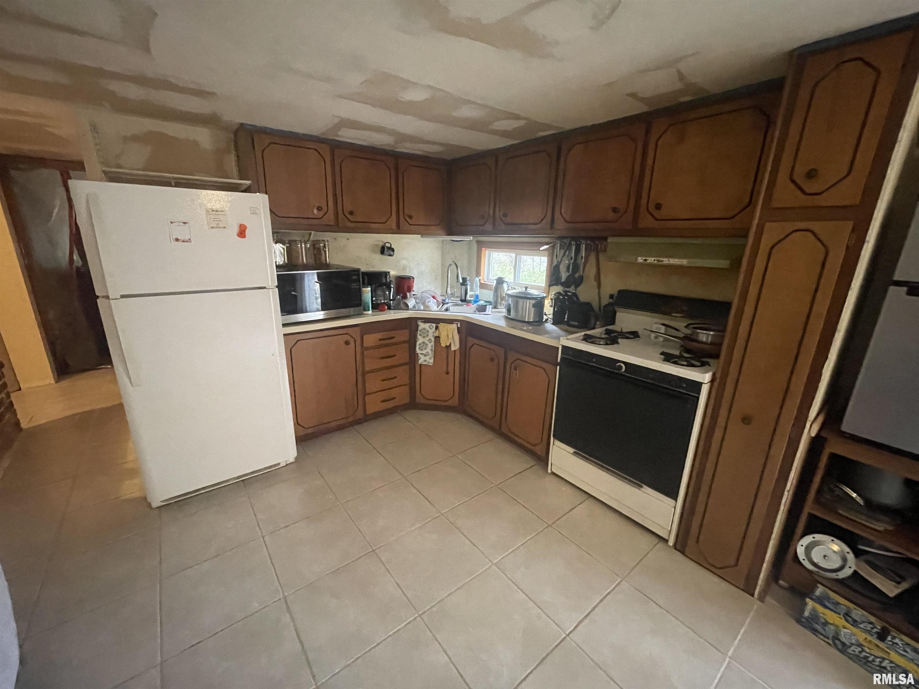 936 Stern Road Albany, IL 61230 - Photo 6 of 18