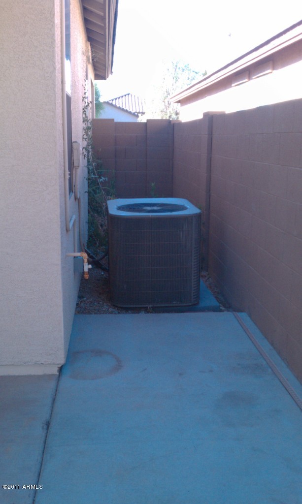 8744 West Cordes Road Tolleson, AZ 85353 - Photo 10 of 12 IMAG0597
