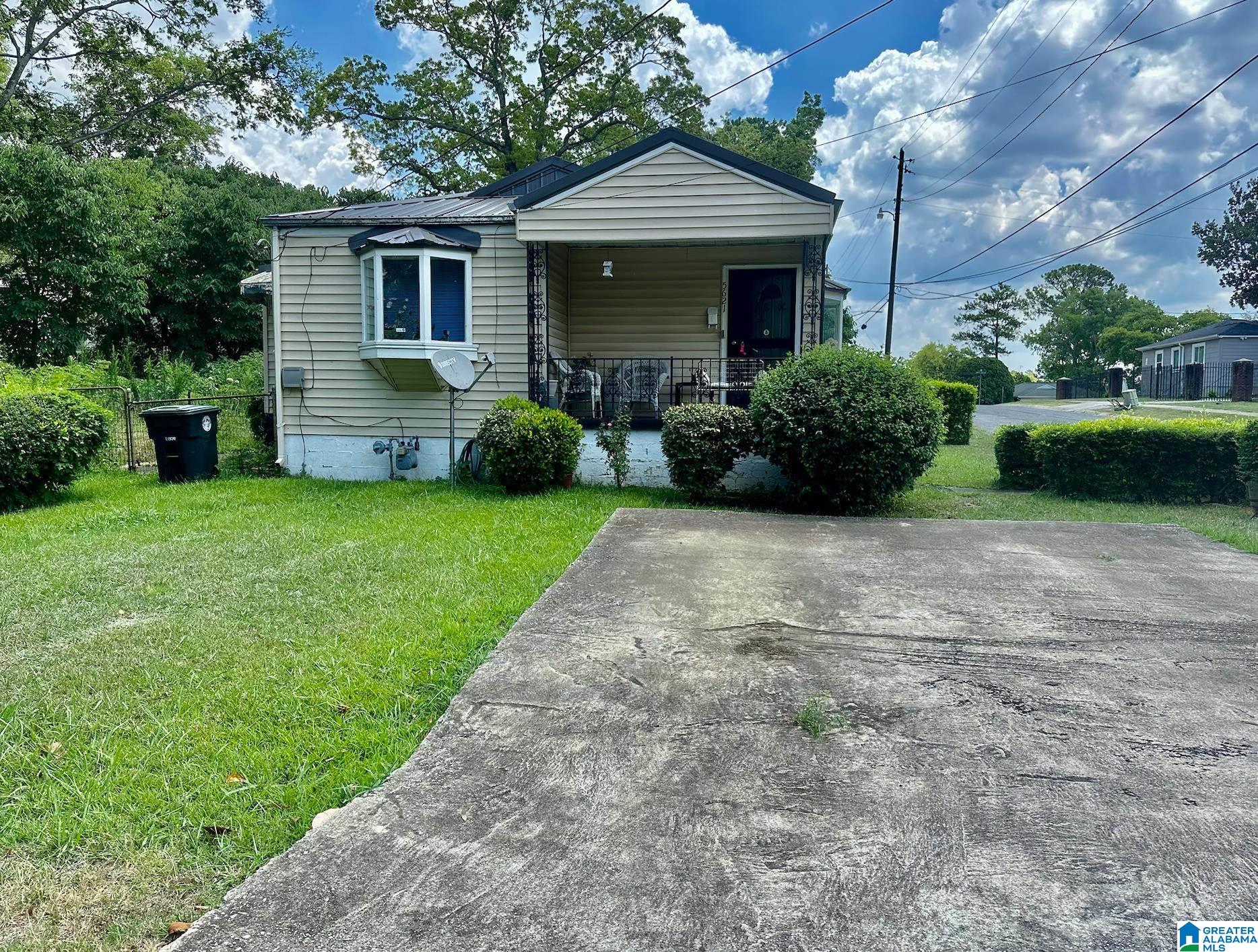 5621 Terrace J Birmingham, AL 35208 - Photo 1 of 24