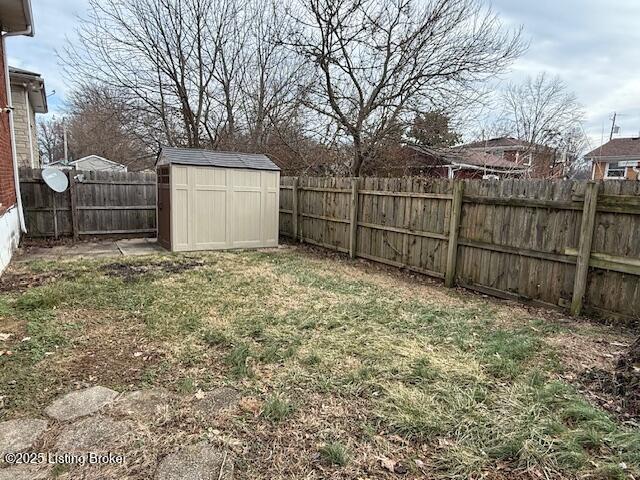 4018 Retreat Road Louisville, KY 40219 - Photo 24 of 25 Backyard