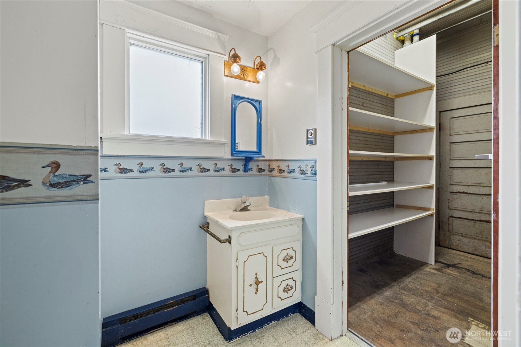 14142 Laconner Whitney Road La Conner, WA 98257 - Photo 20 of 40