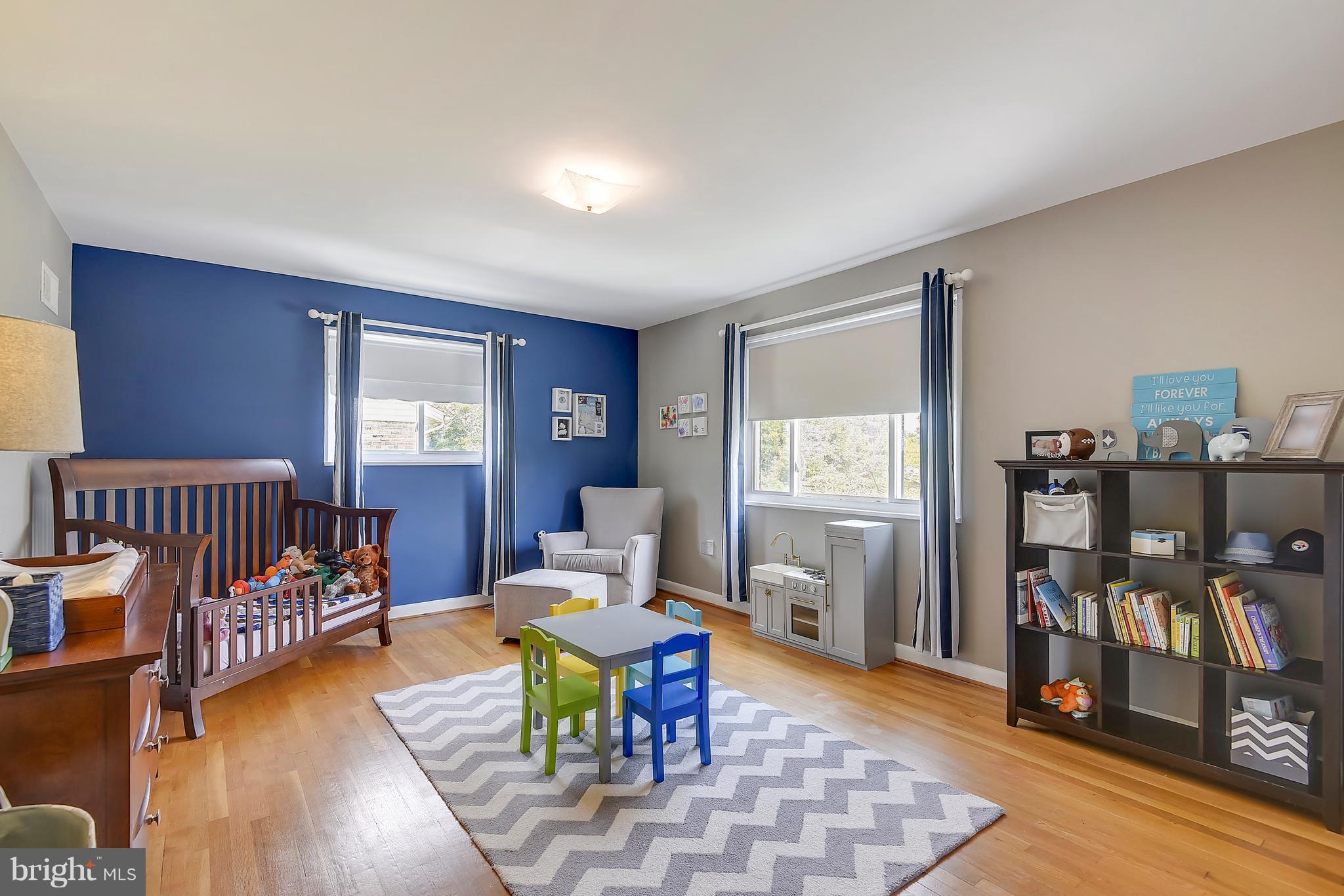 10000 Belhaven Road Bethesda, MD 20817 - Photo 20 of 30 SPACIOUS 3RD BEDROOM