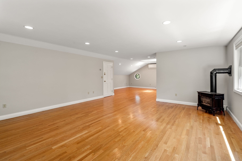 27 Pondview Road Sudbury, MA 01776 - Photo 12 of 27 Gallery Image 12