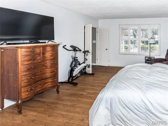 $315,000 | 33 Hemlock Drive, Belleville, IL 62221