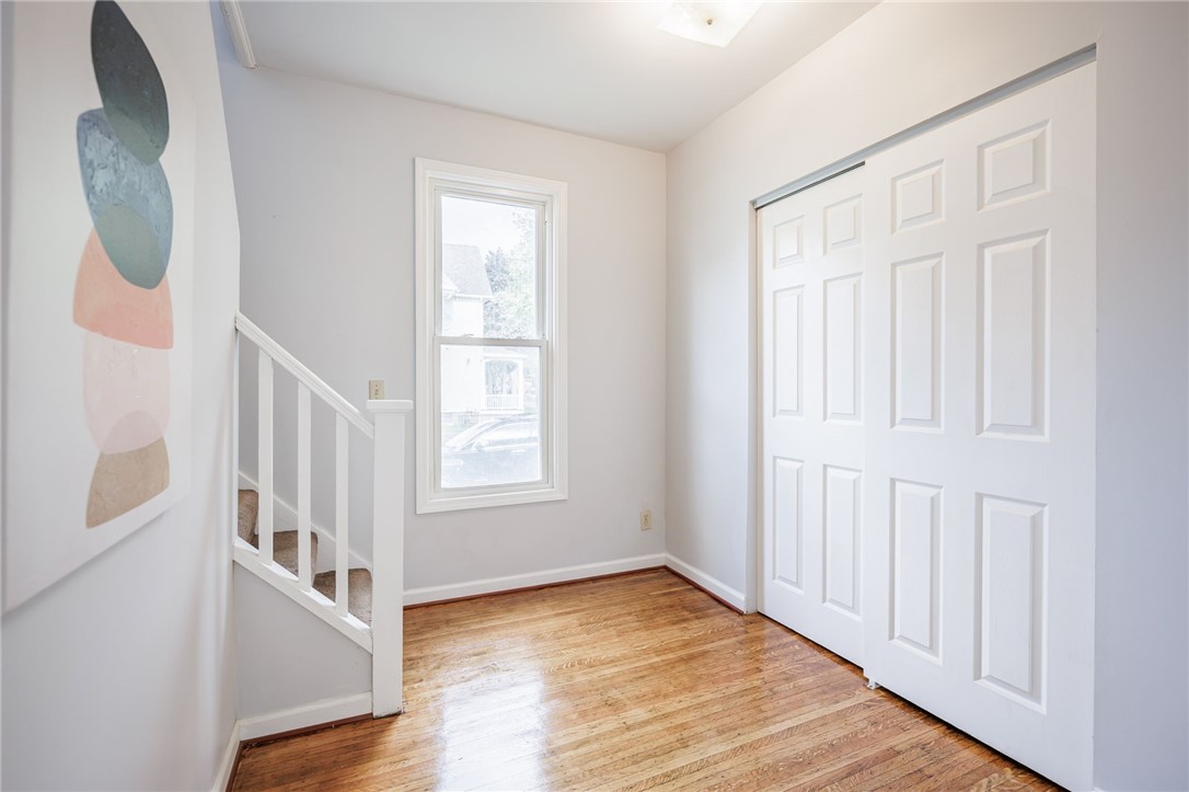 86 Grand Avenue Rochester, NY 14609 - Photo 4 of 37