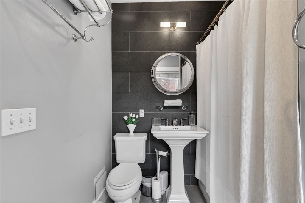 118 High Street, Unit 9 Boston, MA 02129 - Photo 17 of 22