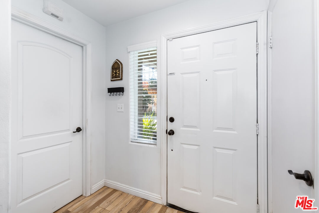 12248 Willowbend Lane Sylmar, CA 91342 - Photo 21 of 52 a view of an empty room