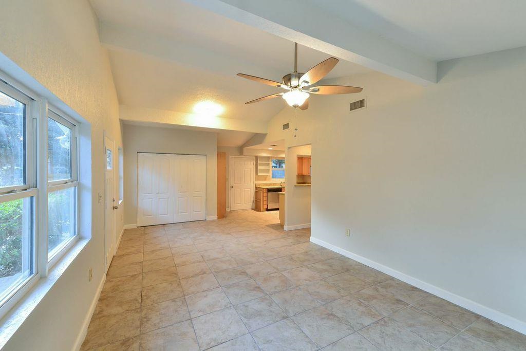 424 Shamrock Road St. Augustine, FL 32086 - Photo 5 of 22