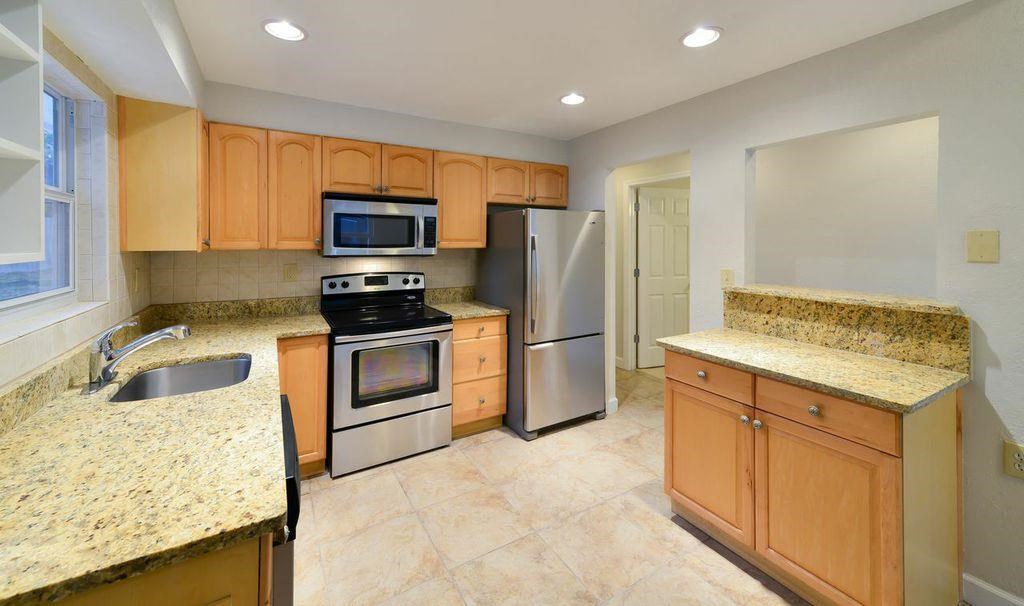 424 Shamrock Road St. Augustine, FL 32086 - Photo 7 of 22