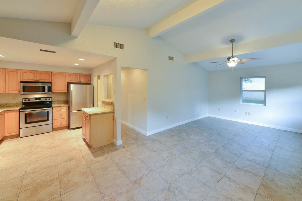 424 Shamrock Road St. Augustine, FL 32086 - Photo 10 of 22
