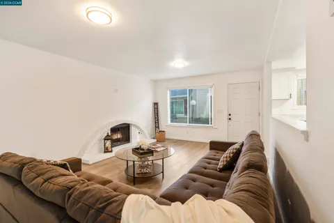 $390,000 | 2593 El Portal Drive, Unit C, San Pablo, CA 94806