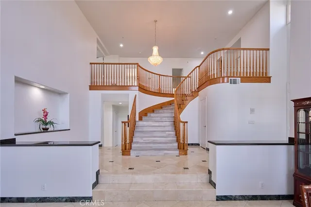 a view of entryway with a livingroom