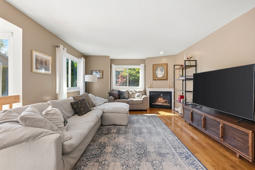 3 Mariners Way, Unit 3 Salem, MA 01970 - Photo 3 of 33