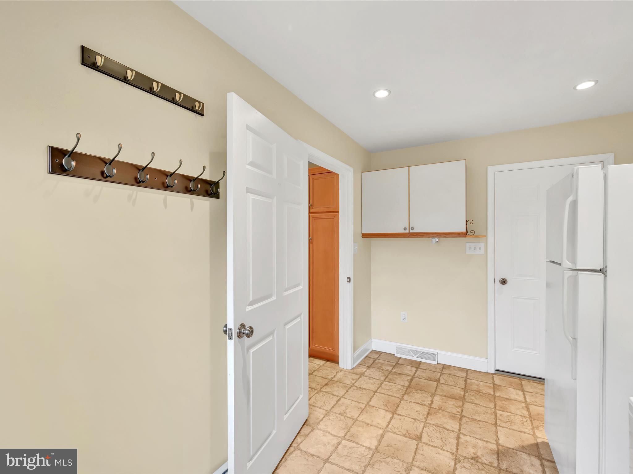 81 West Roseville Road Lancaster, PA 17601 - Photo 20 of 38 Laundry