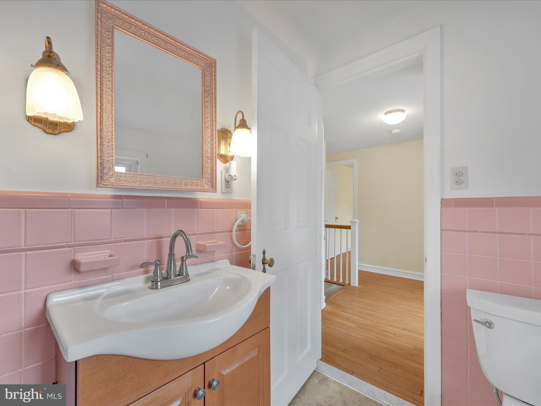81 West Roseville Road Lancaster, PA 17601 - Photo 24 of 38 Bathroom