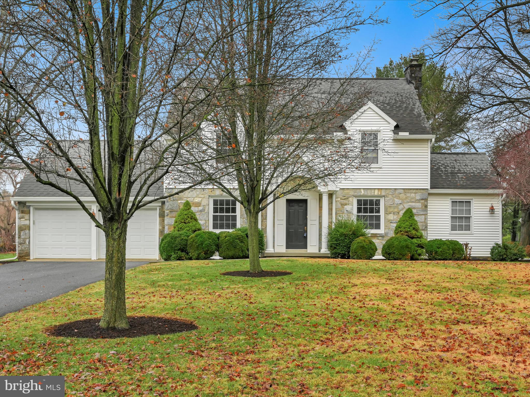 81 West Roseville Road Lancaster, PA 17601 - Photo 4 of 38 Front