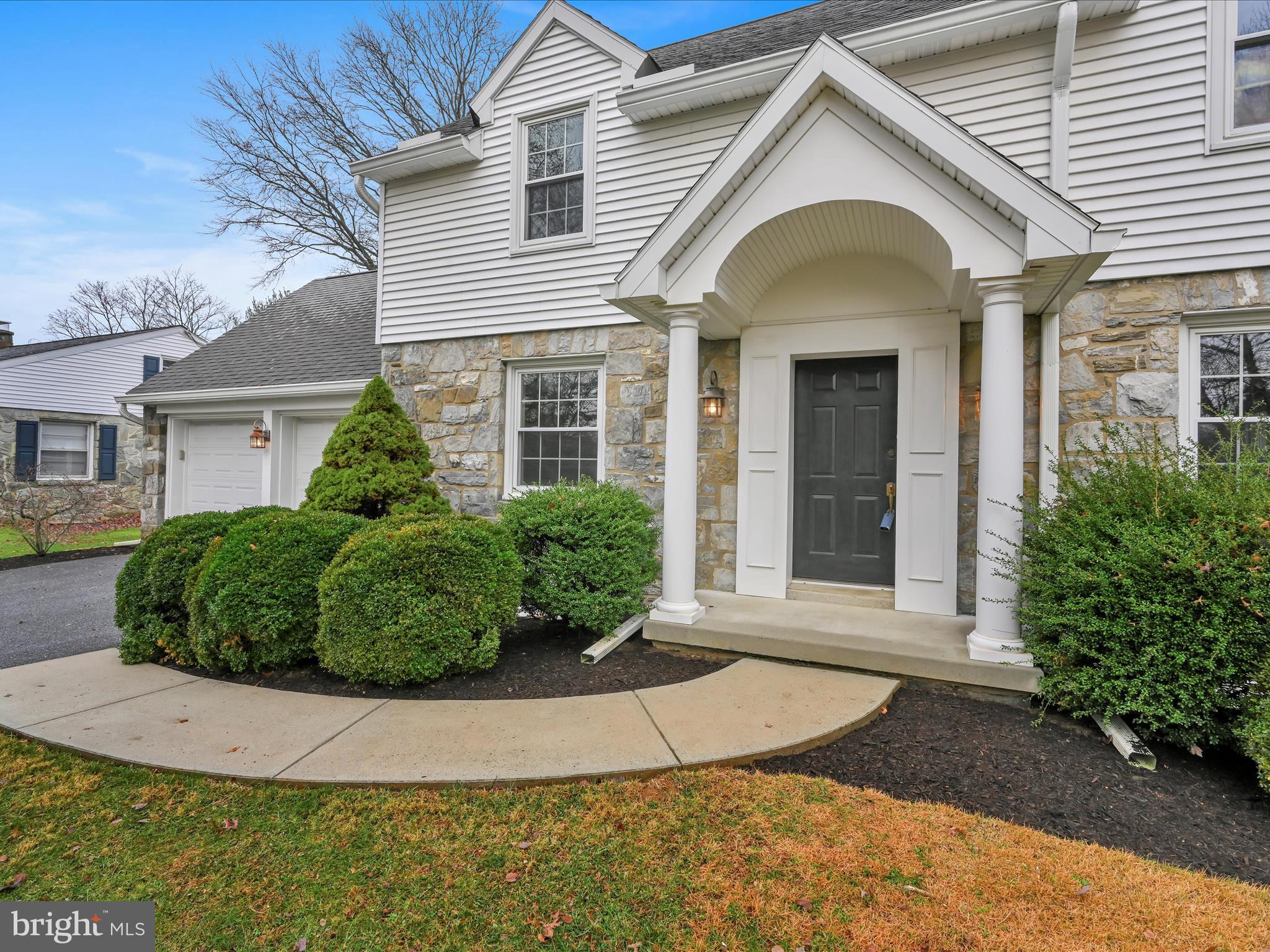 81 West Roseville Road Lancaster, PA 17601 - Photo 6 of 38 Front Entrance