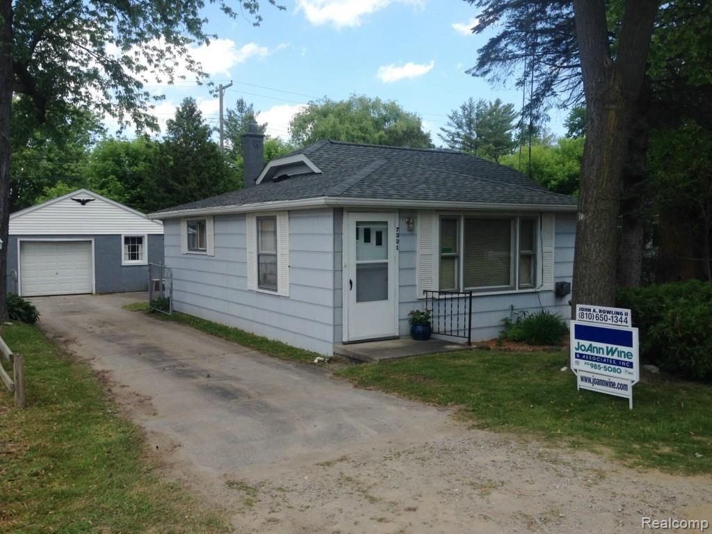 7321 Oak Road Lexington, MI 48450 - Photo 1 of 15 IMG_0413.jpg