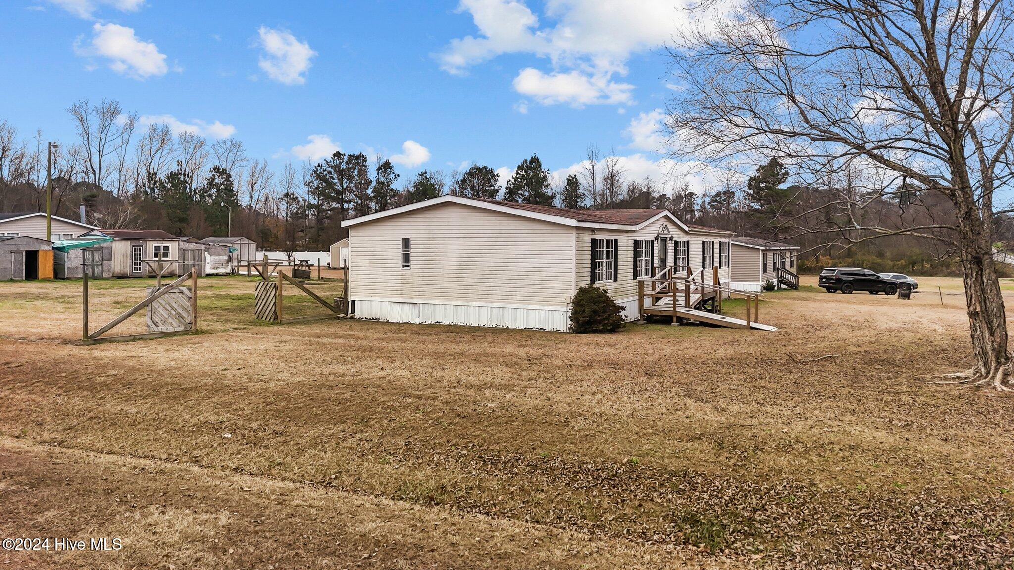 773 Old Snow Hill Road Ayden, NC 28513 - Photo 36 of 55 34-web-or-mls-DJI_20241220083037_0871_D
