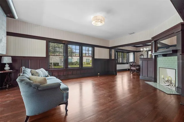 $799,000 | 1550 3rd Avenue West, Bradenton, FL 34205