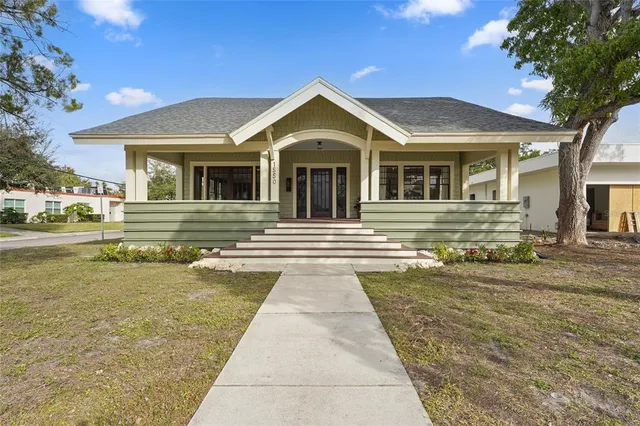 $799,000 | 1550 3rd Avenue West, Bradenton, FL 34205