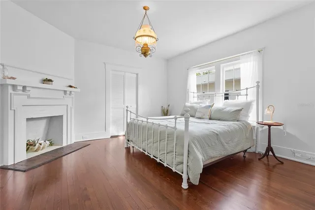 $799,000 | 1550 3rd Avenue West, Bradenton, FL 34205