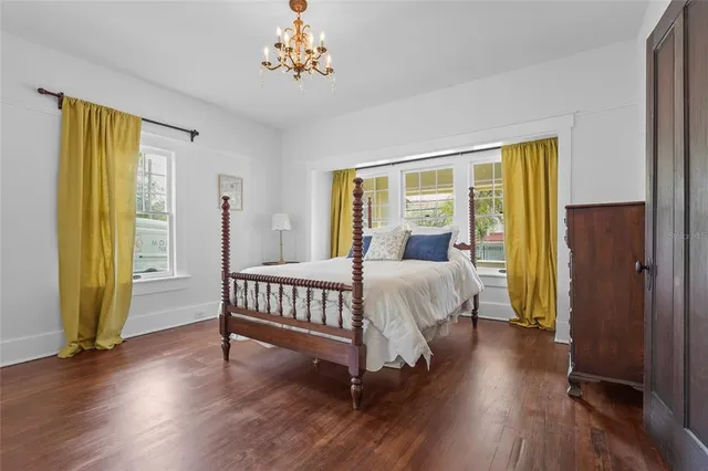 $799,000 | 1550 3rd Avenue West, Bradenton, FL 34205