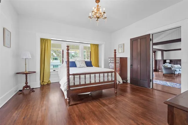 $799,000 | 1550 3rd Avenue West, Bradenton, FL 34205