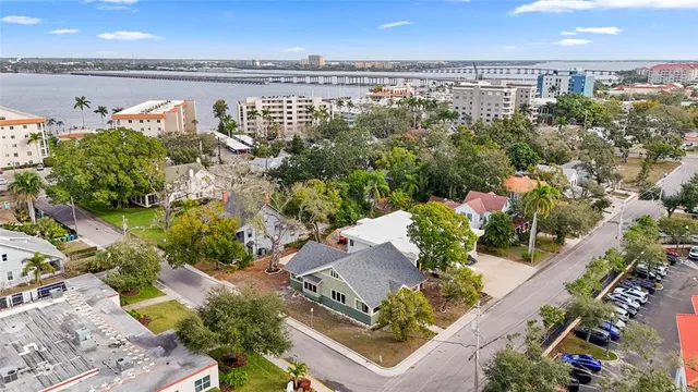 $799,000 | 1550 3rd Avenue West, Bradenton, FL 34205