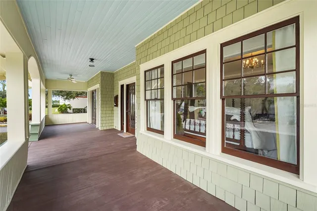 $799,000 | 1550 3rd Avenue West, Bradenton, FL 34205