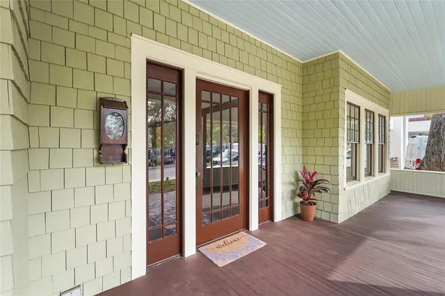 $799,000 | 1550 3rd Avenue West, Bradenton, FL 34205