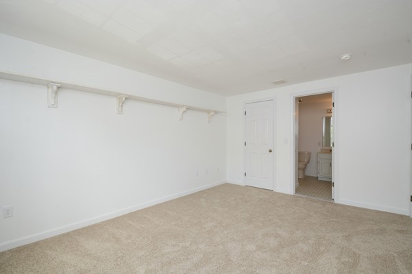 402 B Ridgefield Circle, Unit B Clinton, MA 01510 - Photo 8 of 16 Gallery Image 8
