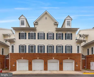 $475,000 | 7752 Milford Haven Drive, Unit 52B, Lorton, VA 22079