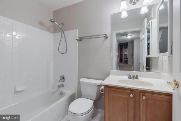 $475,000 | 7752 Milford Haven Drive, Unit 52B, Lorton, VA 22079