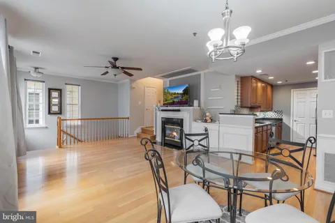 $475,000 | 7752 Milford Haven Drive, Unit 52B, Lorton, VA 22079