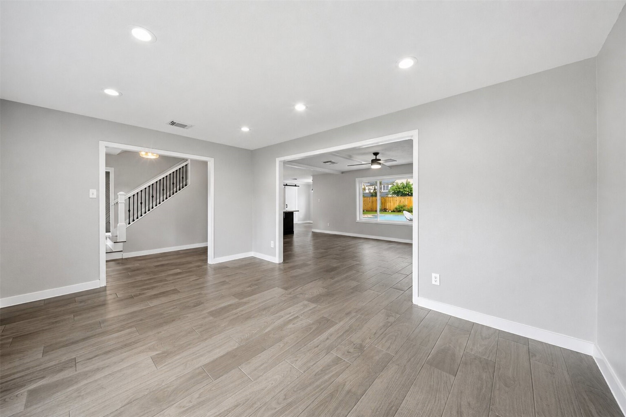 15414 Ripplestream Drive Houston, TX 77068 - Photo 10 of 41 Reverse angle of the functional room.