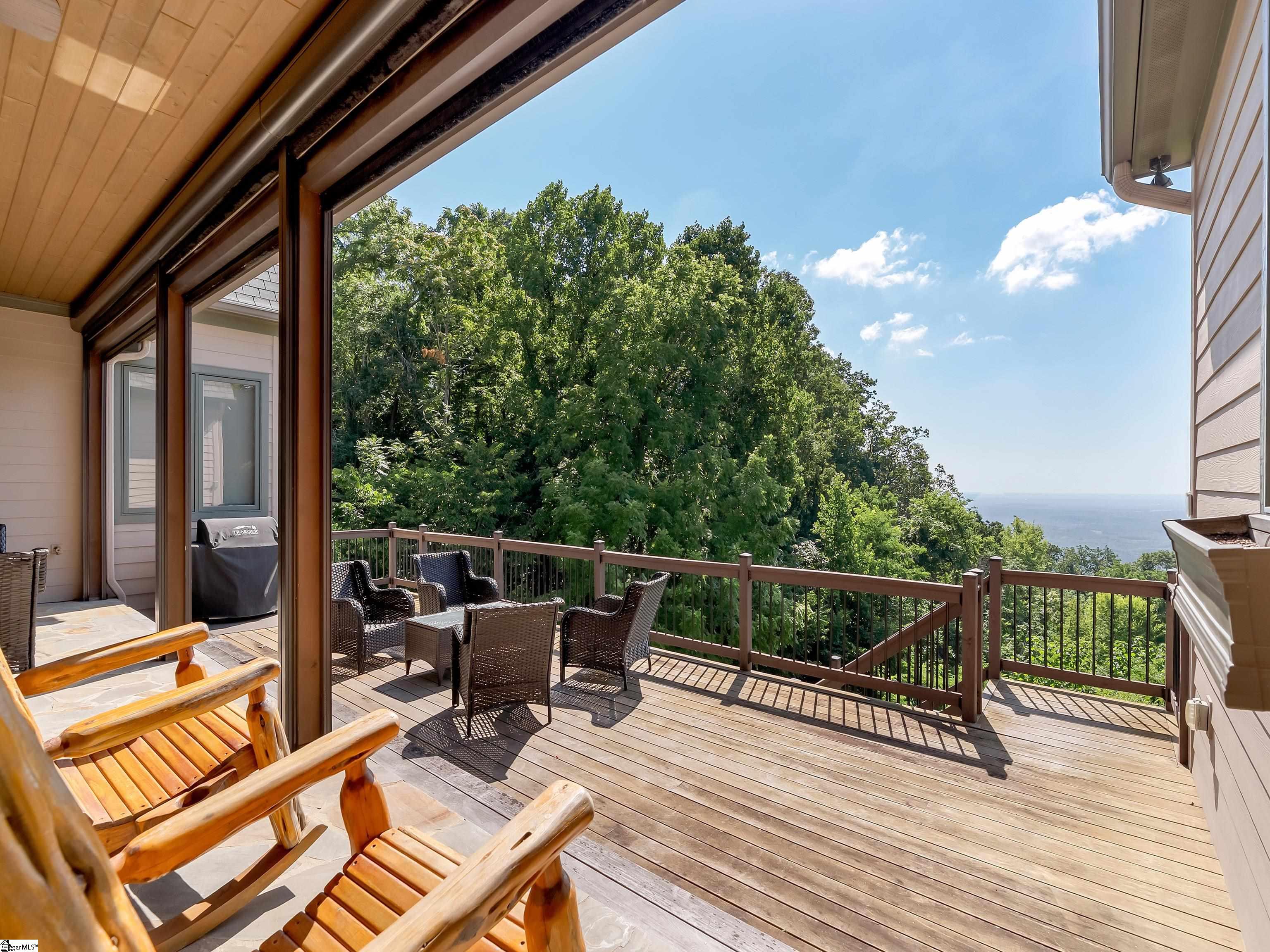 605 Raven Road Landrum, SC 29356 - Photo 11 of 50