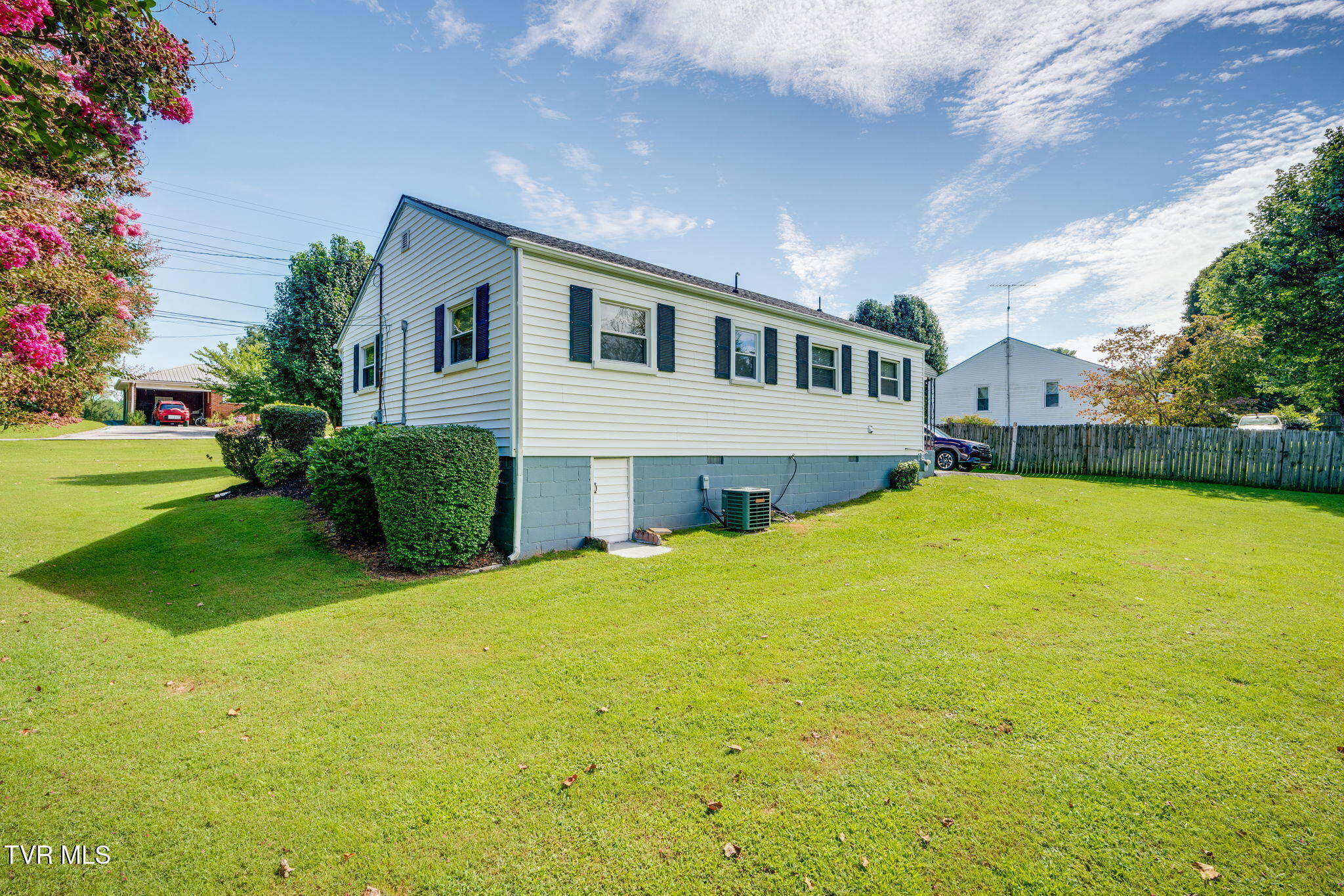 113 Reed Avenue Greeneville, TN 37743 - Photo 22 of 31 023 (10)
