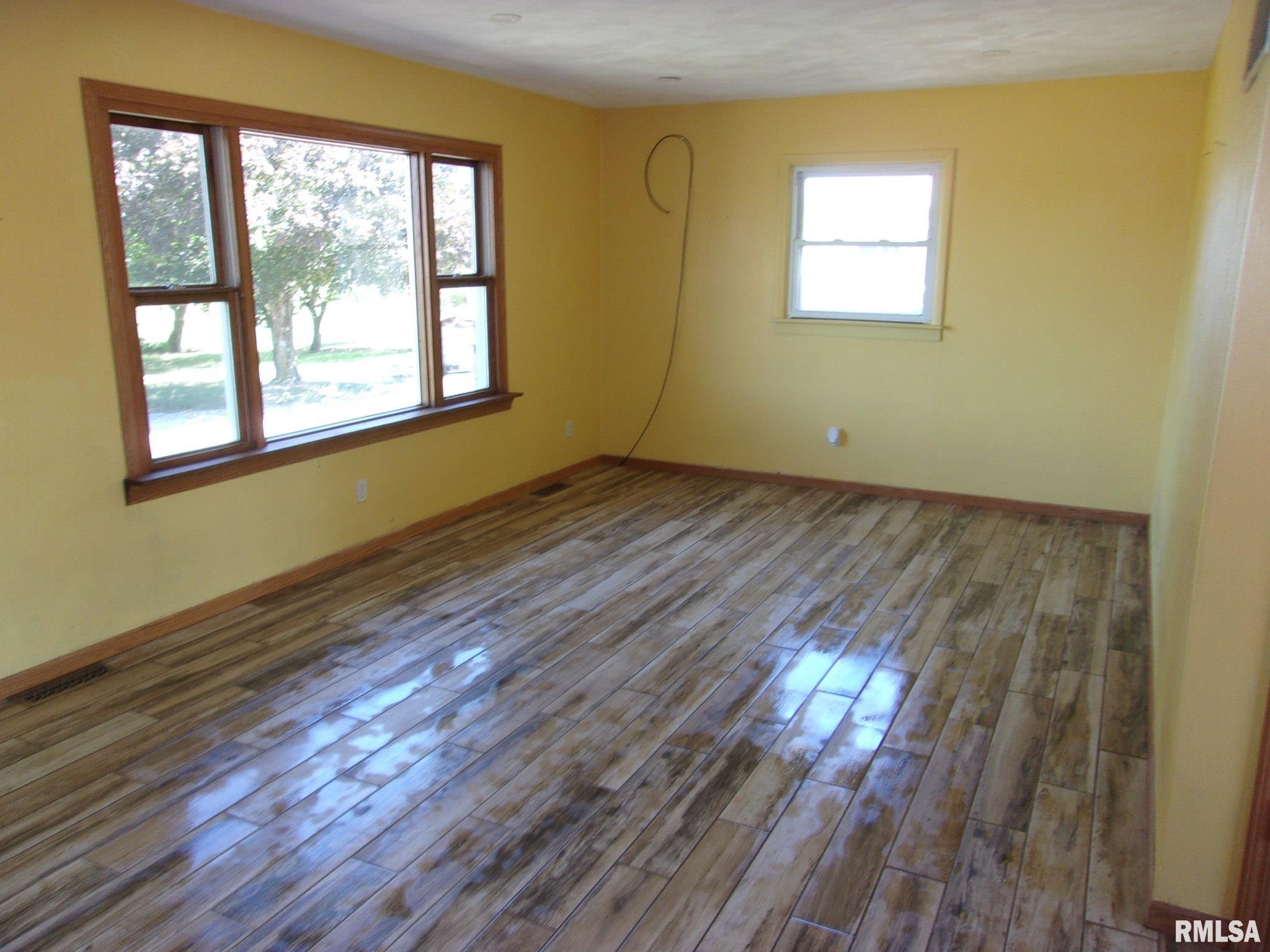 7177 Spring Lake Road Manito, IL 61546 - Photo 4 of 31 Gallery Image 4