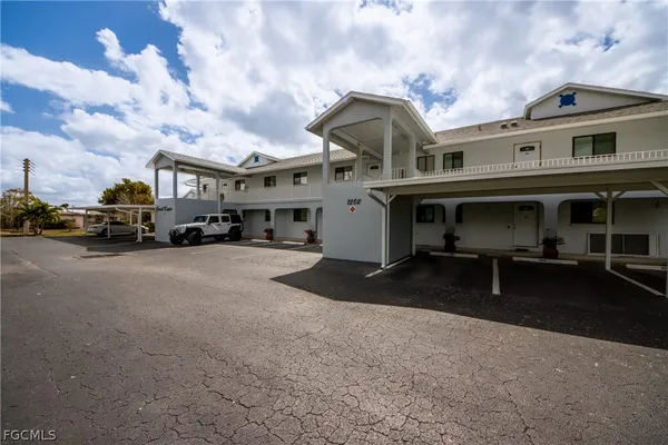a car parked in front of a building