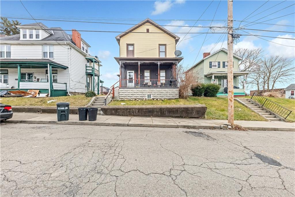 423 Jackson Street Rochester, PA 15074 - Photo 1 of 24