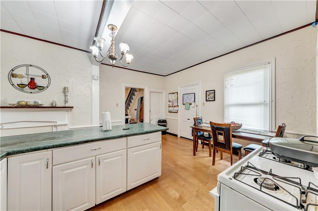 423 Jackson Street Rochester, PA 15074 - Photo 14 of 24