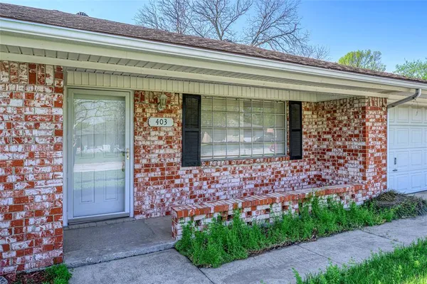 $2,200 | 403 Daisy Drive, Allen, TX 75013
