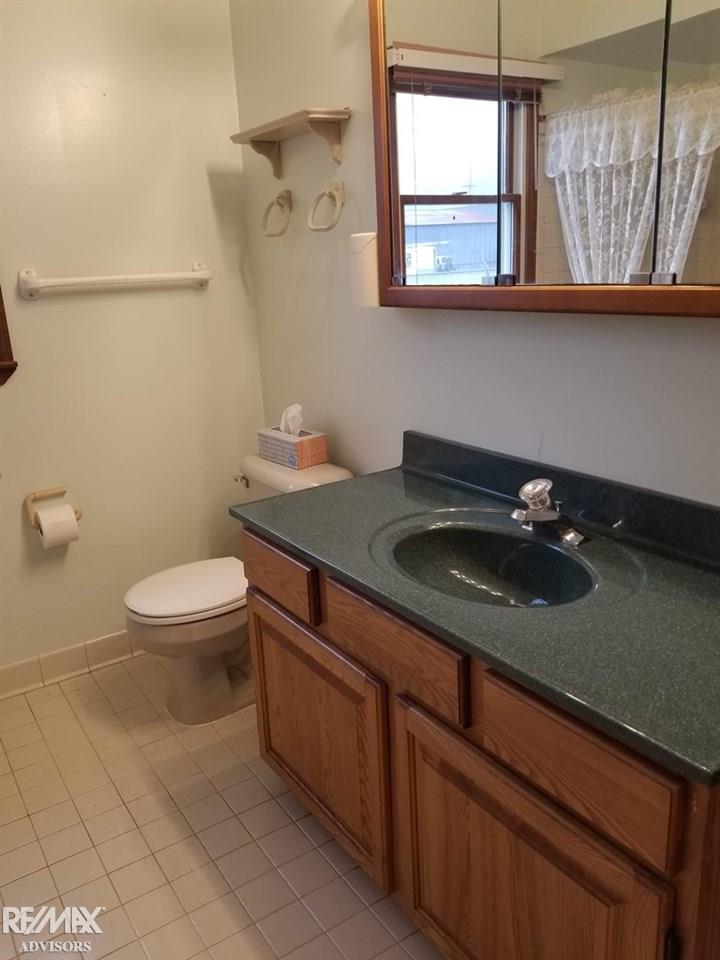 3428 Pointe Tremble Road Algonac, MI 48001 - Photo 23 of 25 31387567-22.JPG