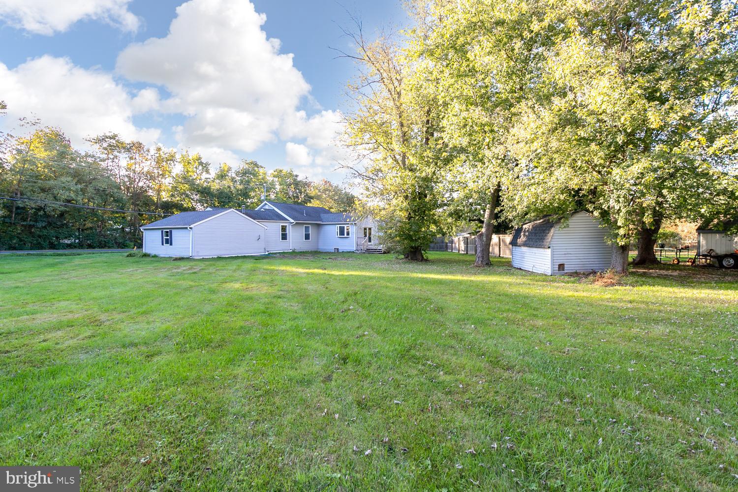 907 Bordentown Road Columbus, NJ 08022 - Photo 22 of 25 a view of a outdoor space