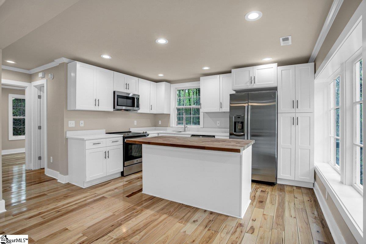 110 Pine Ridge Drive Westminster, SC 29693 - Photo 10 of 42