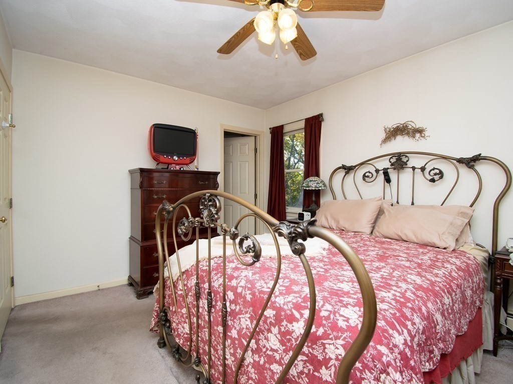 55 Lawrence Road Lynn, MA 01904 - Photo 9 of 20 Gallery Image 9