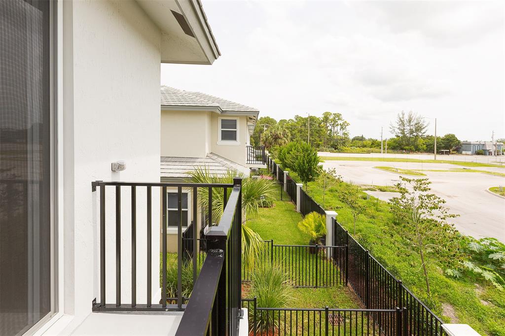 6947 Pines Circle, Unit 21 Pompano Beach, FL 33073 - Photo 23 of 31